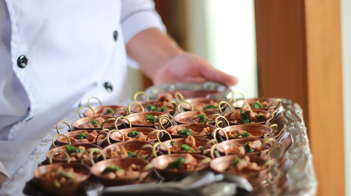 Quanto custa serviço buffet para evento corporativo