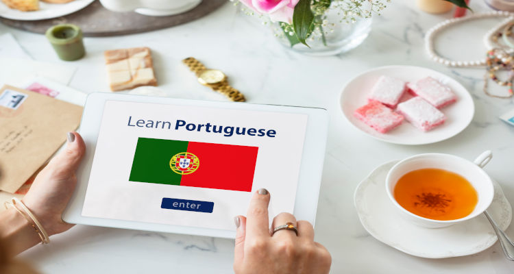 Quanto custa aula de português para estrangeiros