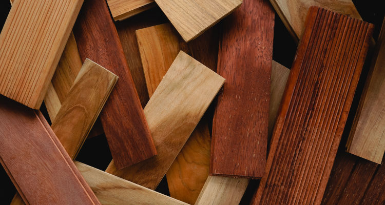 Quanto custa retirar tacos de madeira ou parquet? 