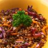Salada de quinoa com repolho e cenoura