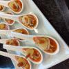 Ravioli destruturados com bisque e frutos-do-mar
