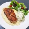 Peito de frango grelhado pure arroz e salada