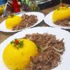 Cuscuz de milho com carne de sol acebolada