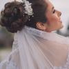 Um penteado de noiva clássico