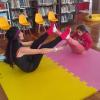 Brincar com Yoga e posturas