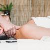 Cervical, uma região comum em acumular tensão, a liberação de nódulos nessa área, te deixa mais flexível, leve, saudável e feliz.