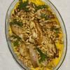 Tilapia com amêndoas e purê de banana da terra