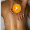 Massagem com velas: mais do que aquecer, é cuidar com presença e intenção.