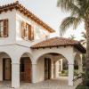 Casa lindissima com estilo colonial contemporâneo