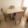 Mesa de jantar com 4 cadeiras