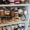 Ganhando espaço para guardar sapatos com organizadores aramados