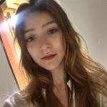 Caroline De Sá Caroline De Sá
