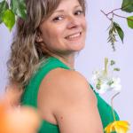 Millie Técnica Em Massoterapia E Estética