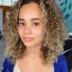 Larissa Salomão Larissa Salomão