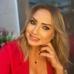 Debora Ferreira Debora Ferreira