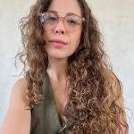 Isabela Queiroz Isabela Queiroz