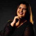 Professora De Canto Professora De Canto
